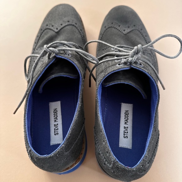 Like new Steve Madden shoe - Picture 5 of 6